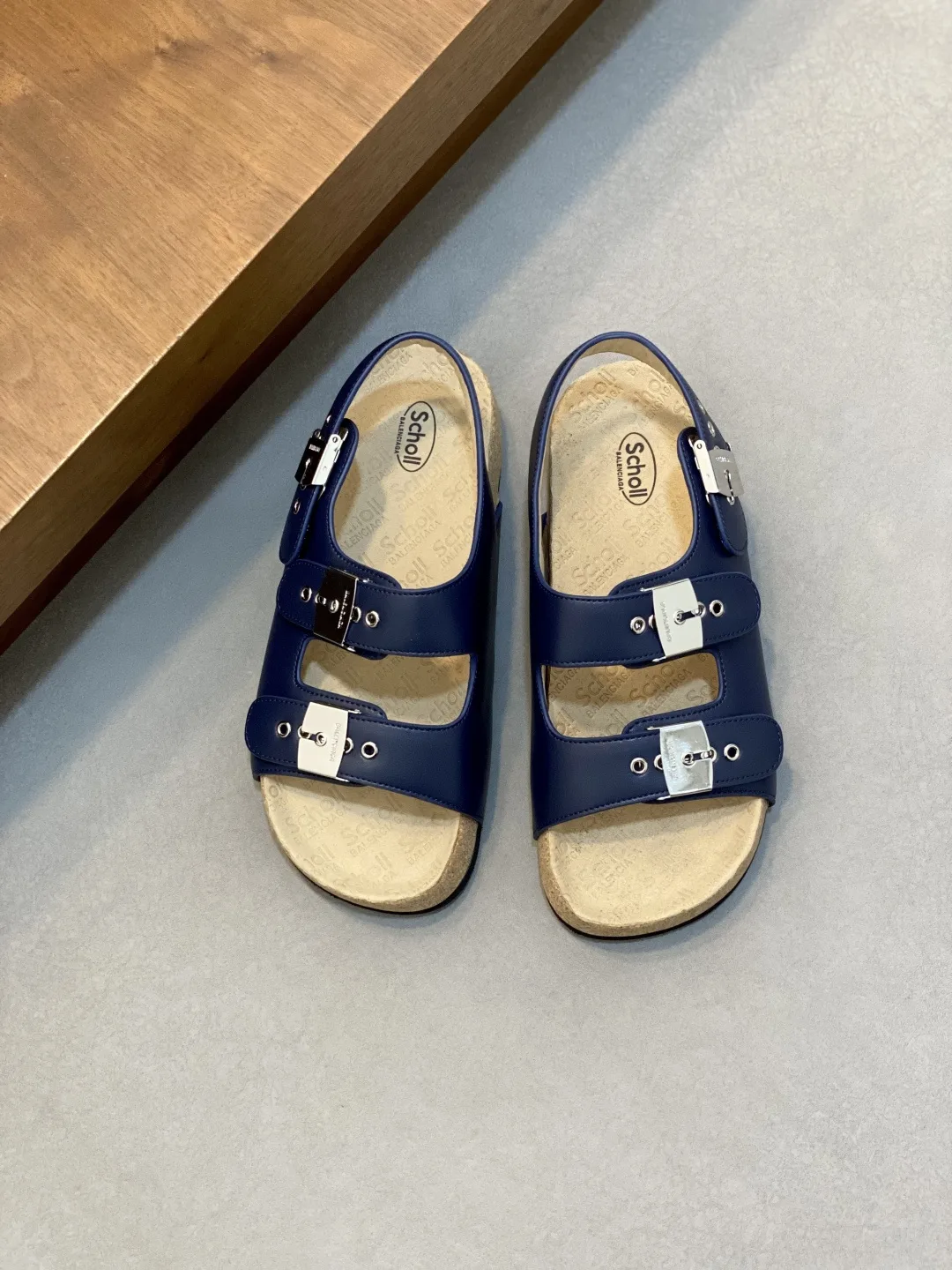 Snug Balenciaga Sandals 4320