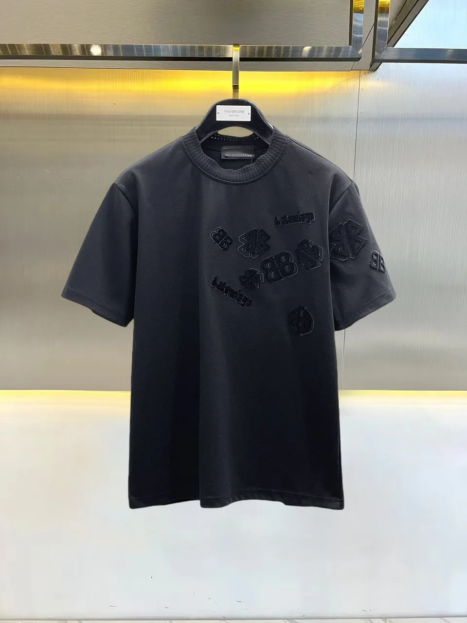 Trendsetting Balenciaga Short Sleeves 4361