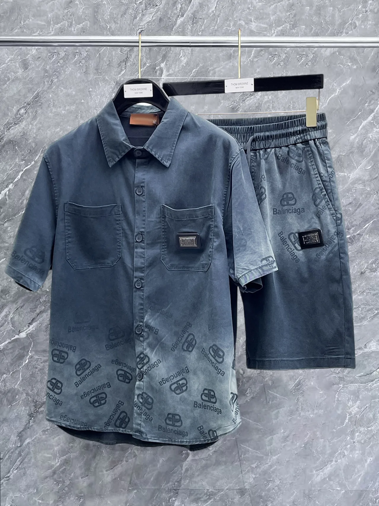 Elegant Balenciaga Short Sleeves 4365