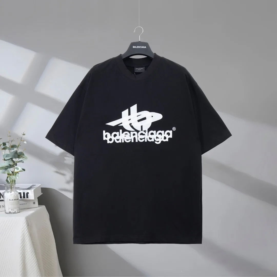 Stylish Balenciaga Short Sleeves 4386