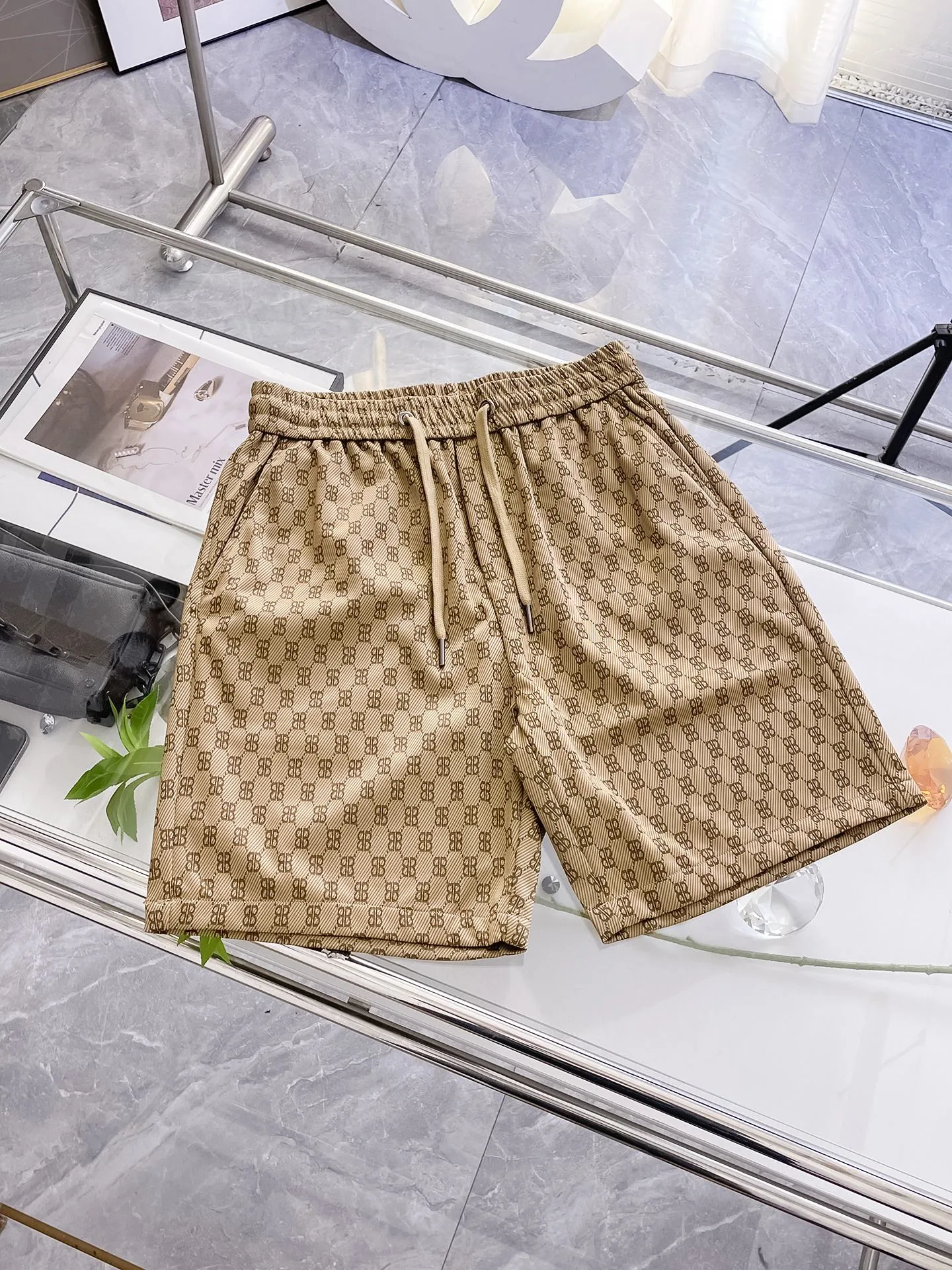 ZipUp Balenciaga Shorts 4492