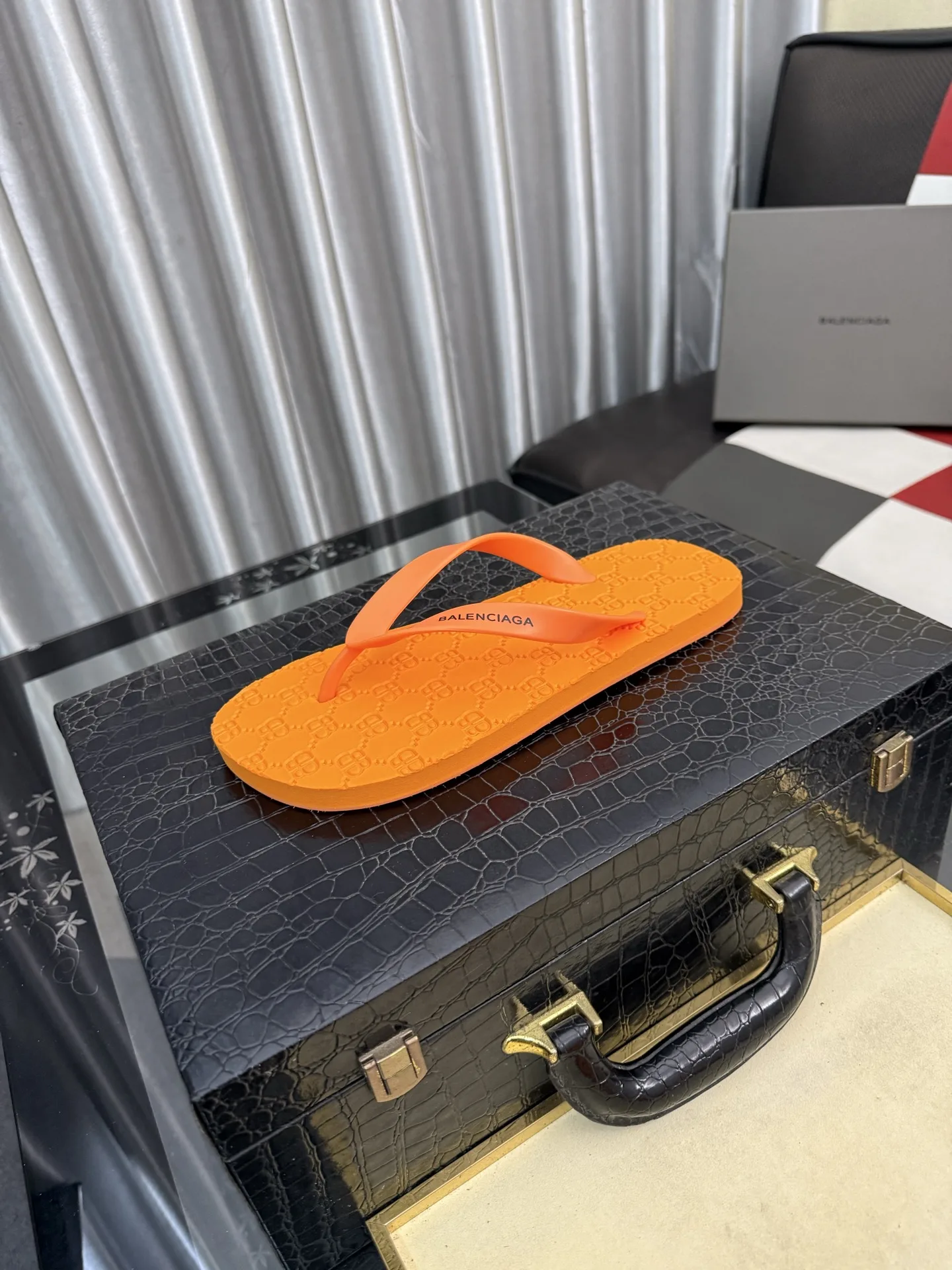 Balenciaga Slippers Affordable 4505