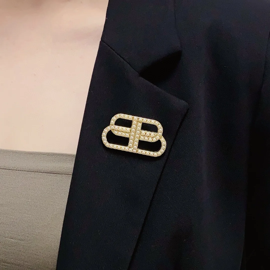 Practical Balenciaga Suit 4517