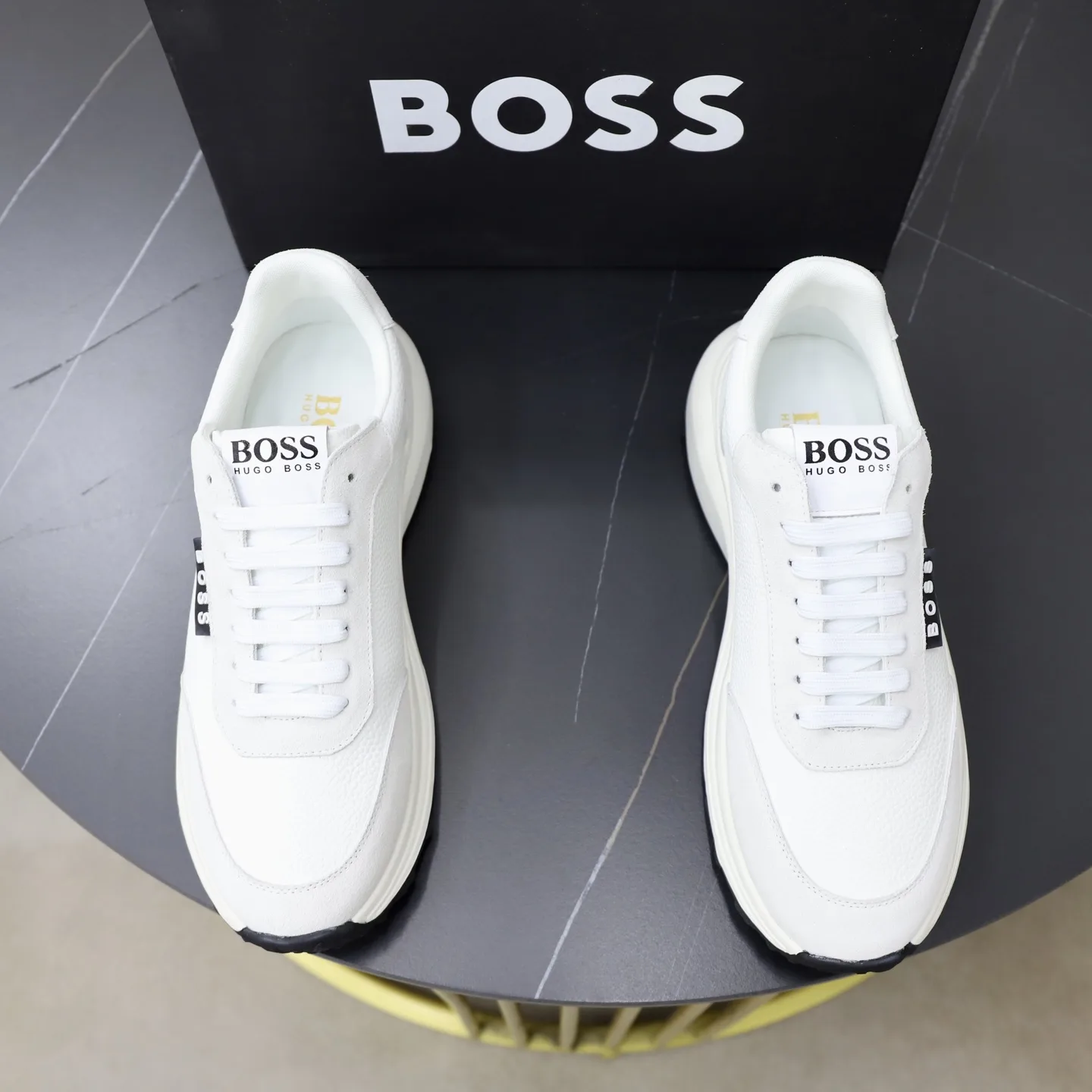 Supportive Boss Sneakers 6426