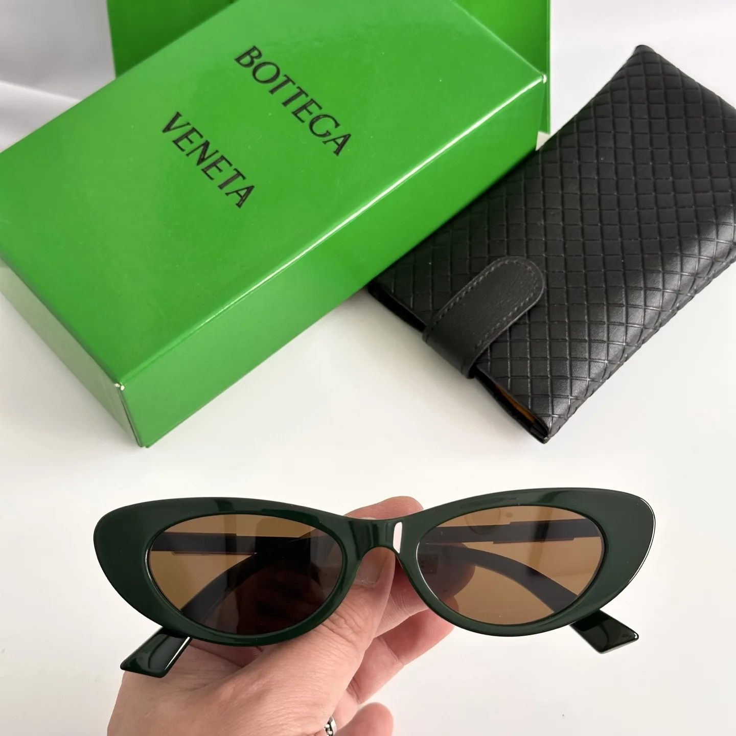 ModernLook Bottega Veneta Sunglasses 7362