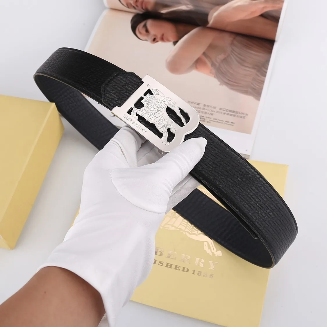 Effortless Burberry Belt 4208