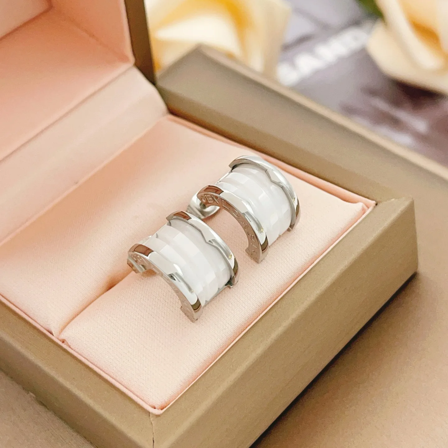 Bvlgari Earrings Comfortable 5093