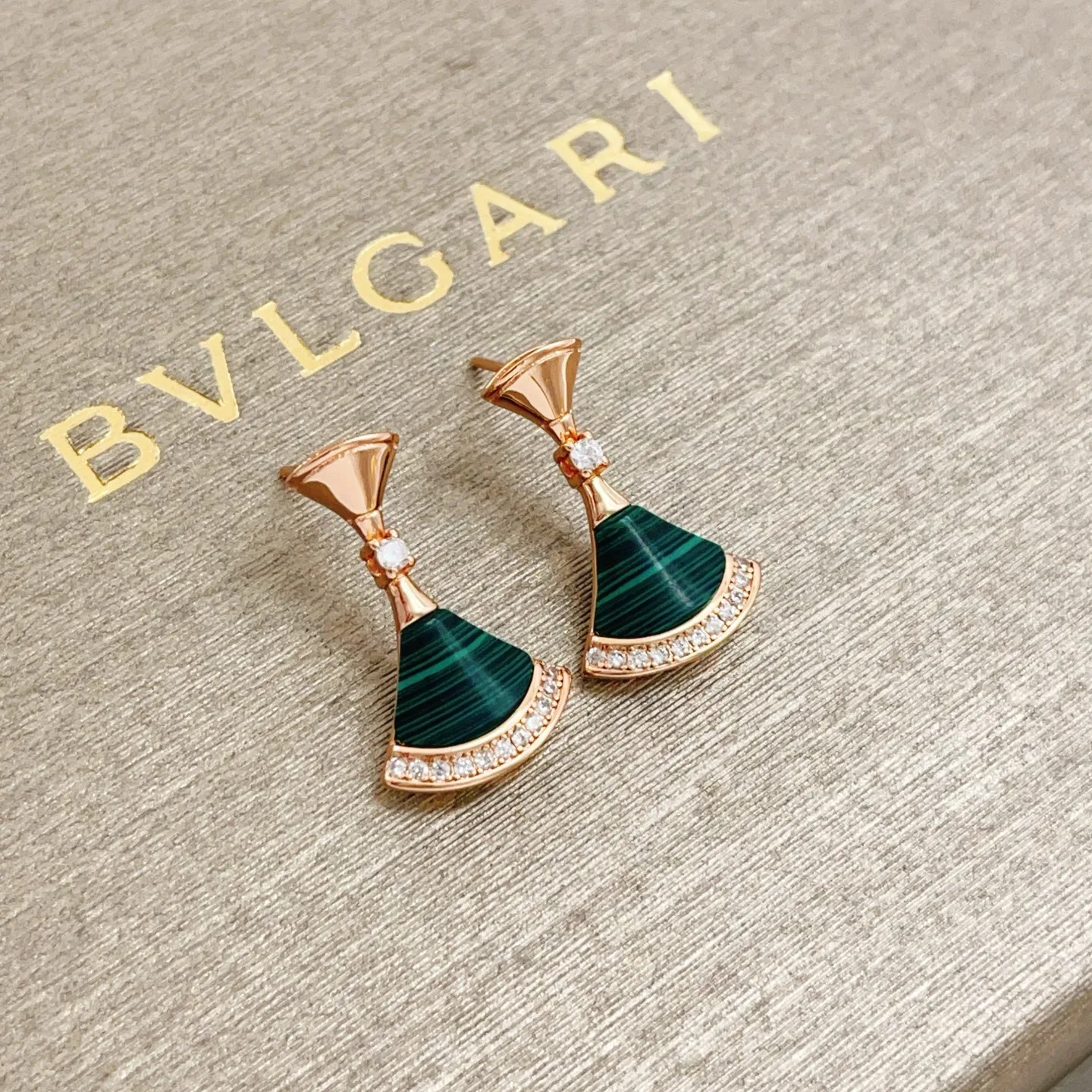 Bvlgari Earrings Fashionable 5085