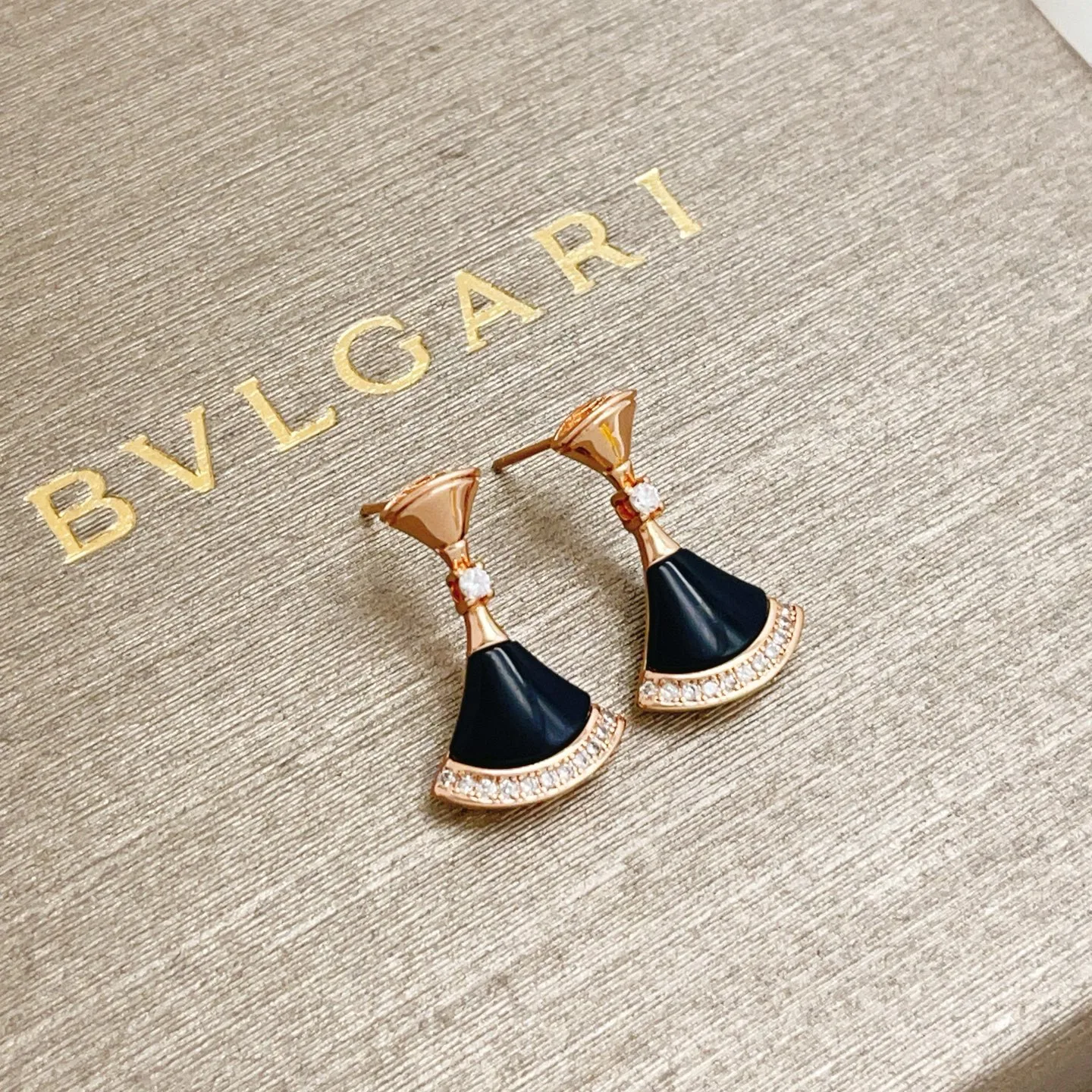 TopPick Bvlgari Earrings 5083