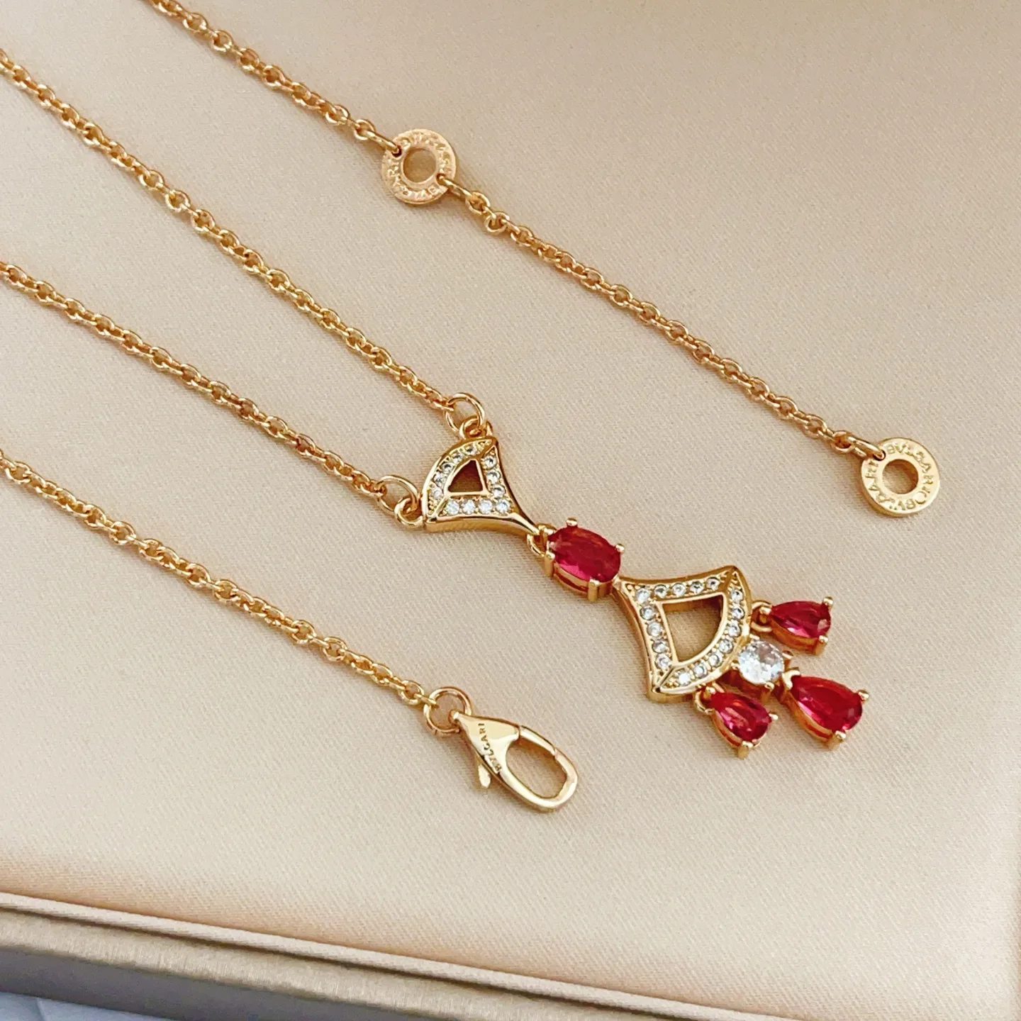 Fashionable Bvlgari Necklace 5175