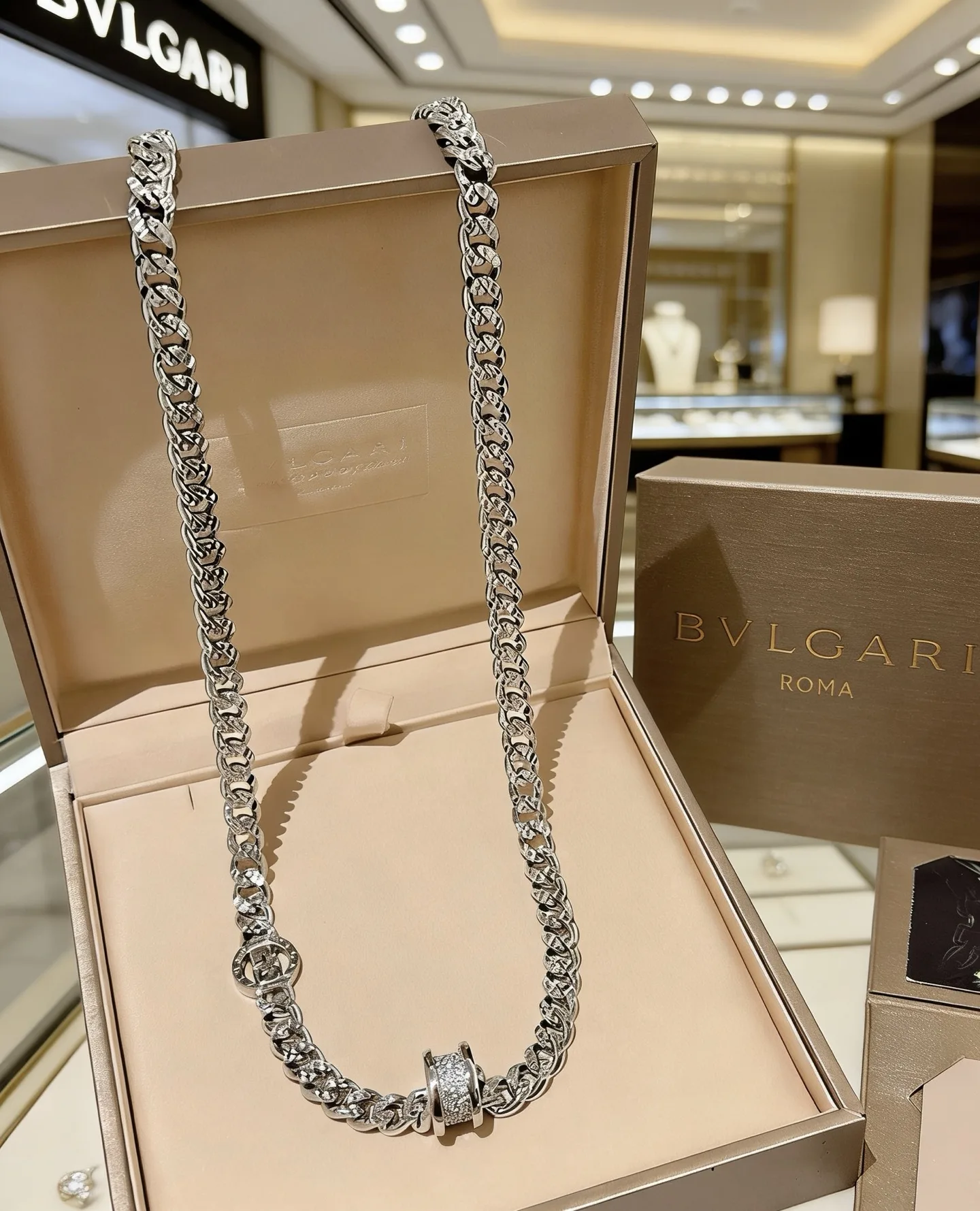 Bvlgari Necklace Youthful 5135