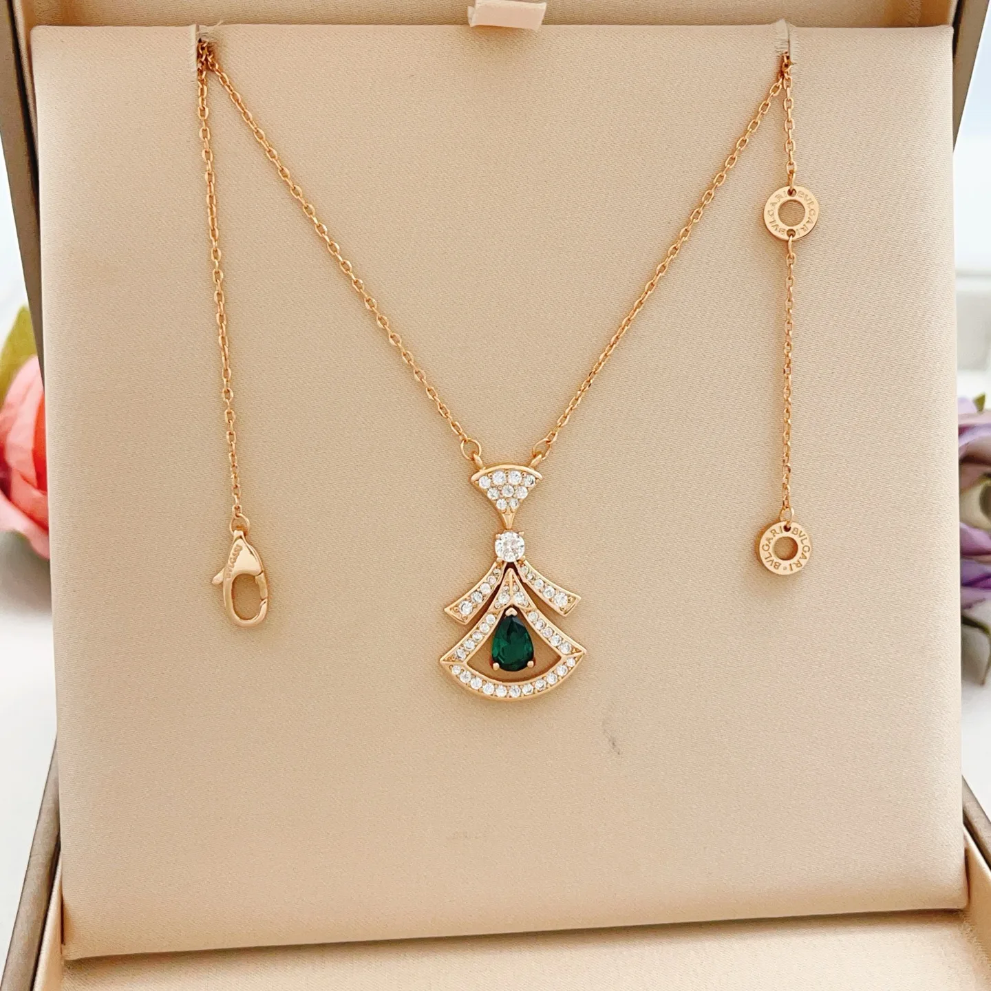 Bvlgari Necklace Sleek 5208