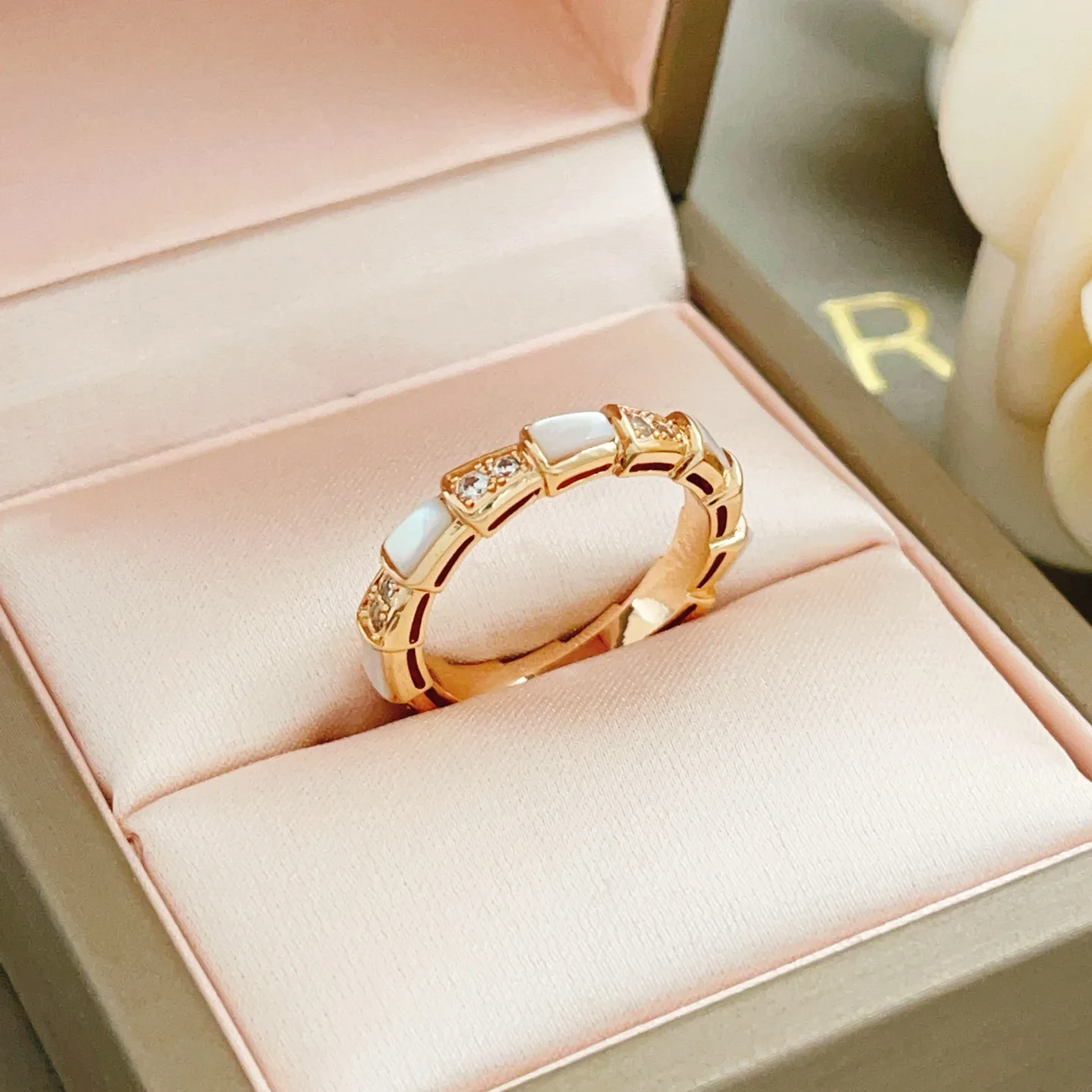 Bvlgari Ring Cozy 5247