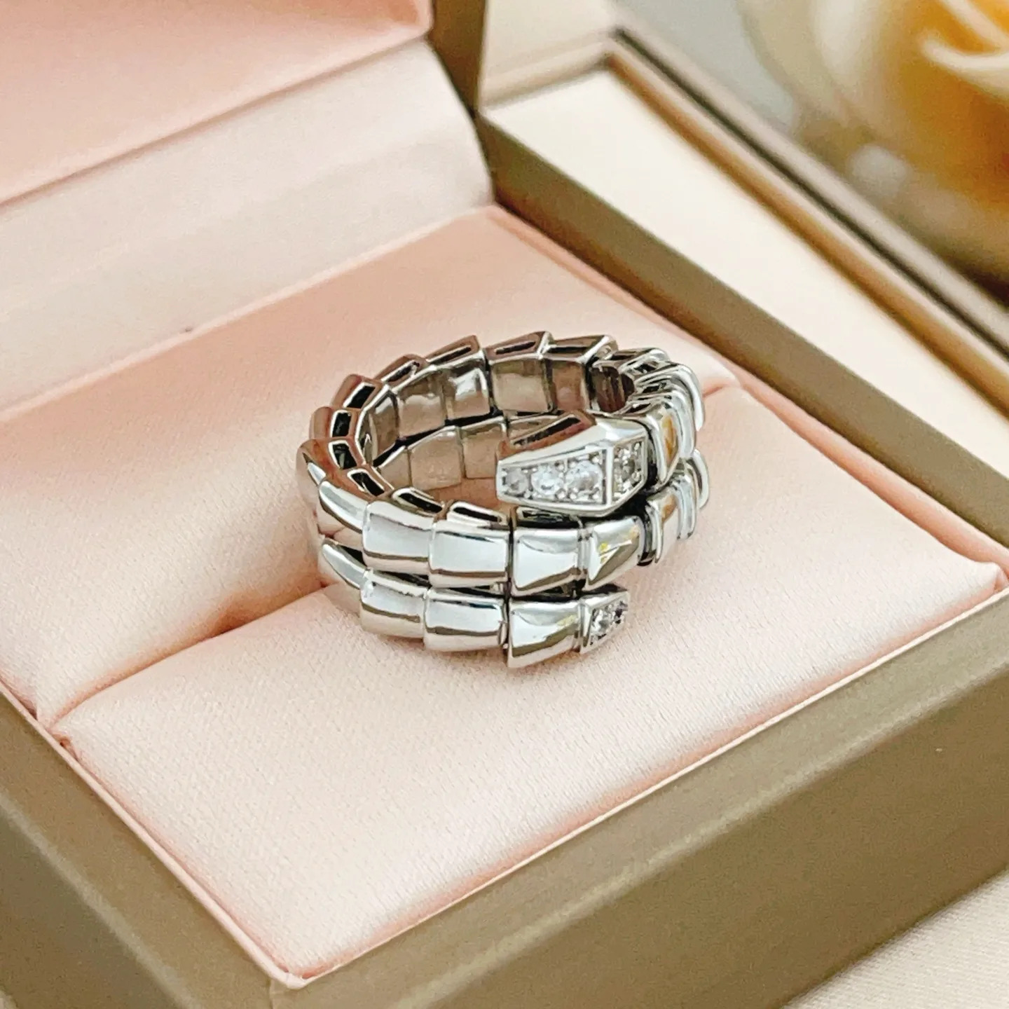 Bvlgari Ring Contemporary 5249