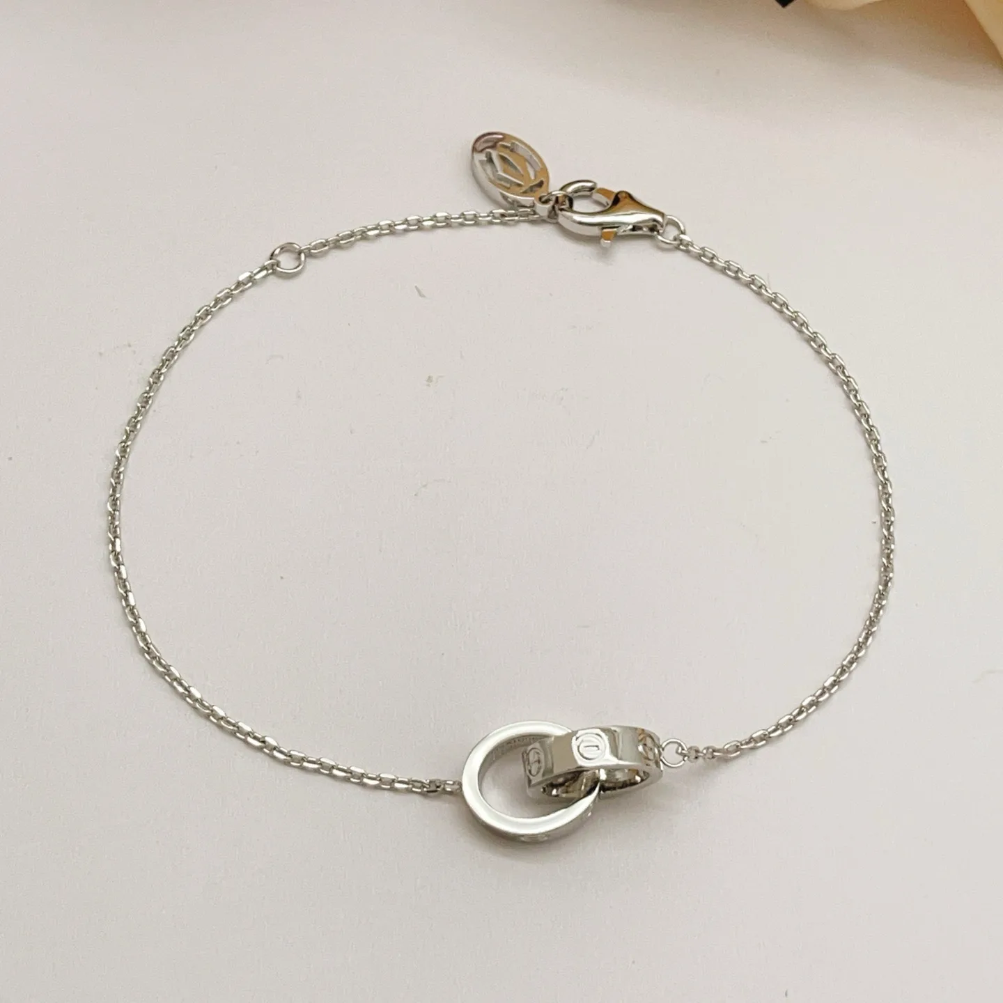 Snug Cartier Bracelet 4998