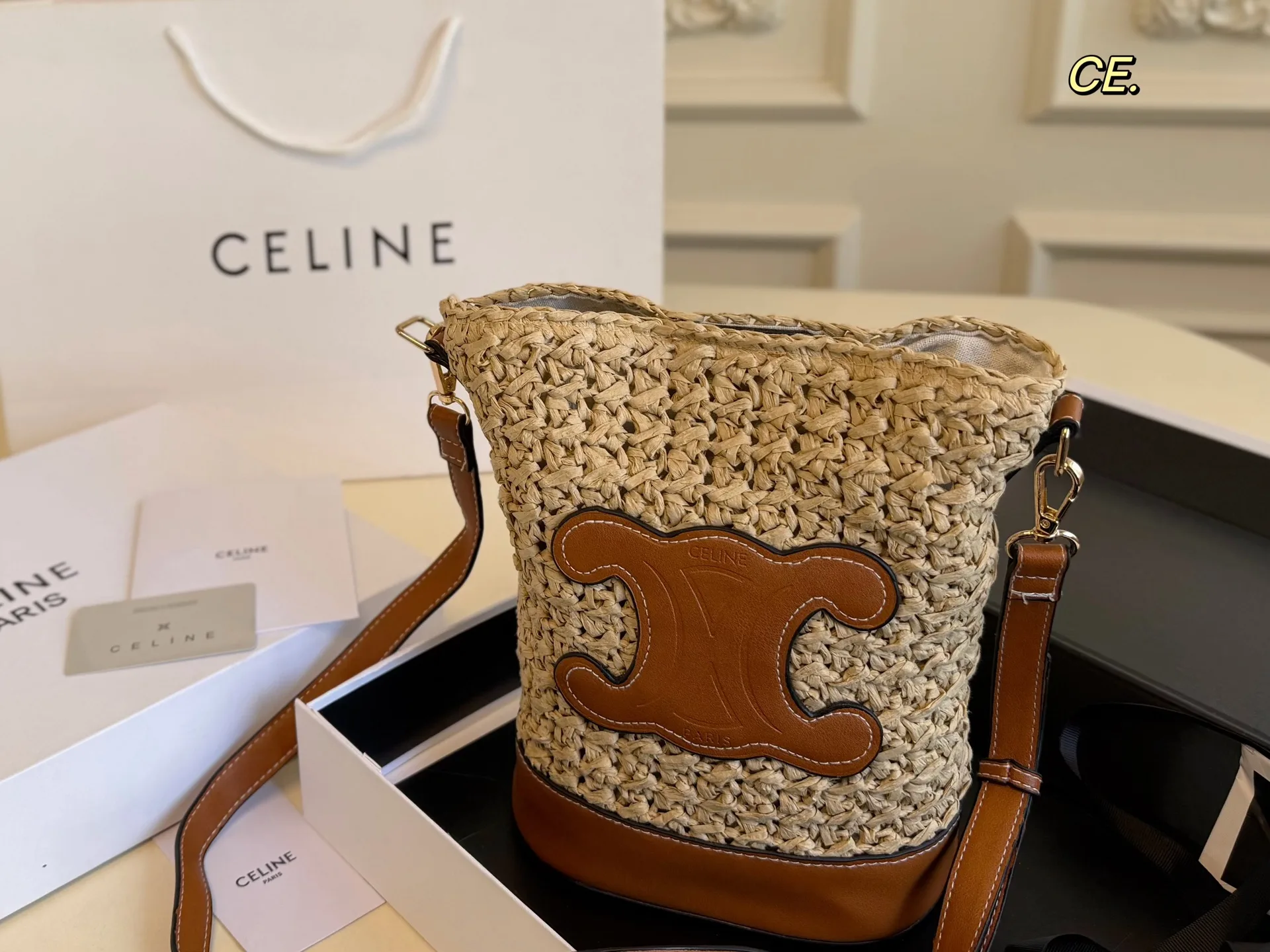Celine Bucket Bag Breathable 5784