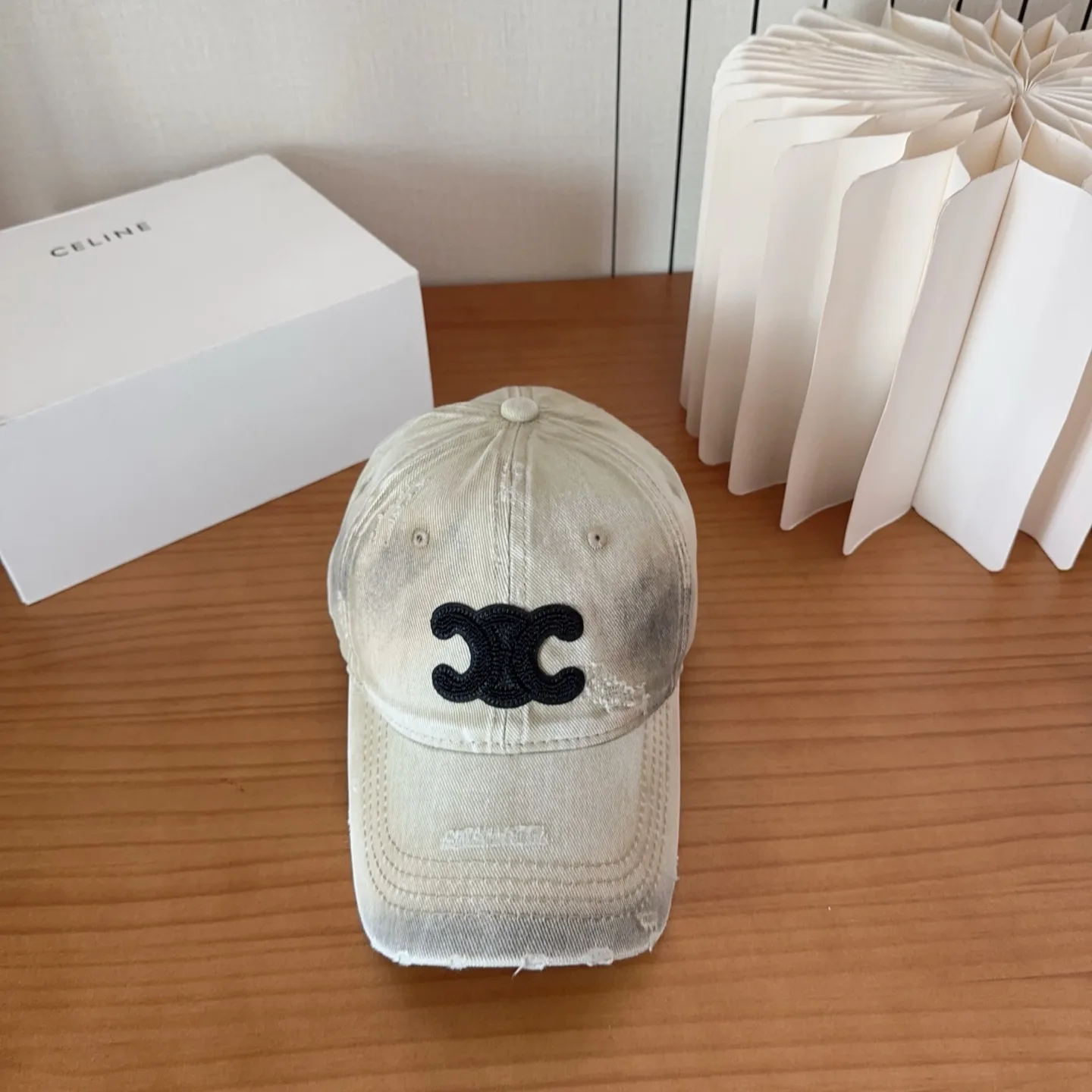 Celine Hat Sophisticated 5828