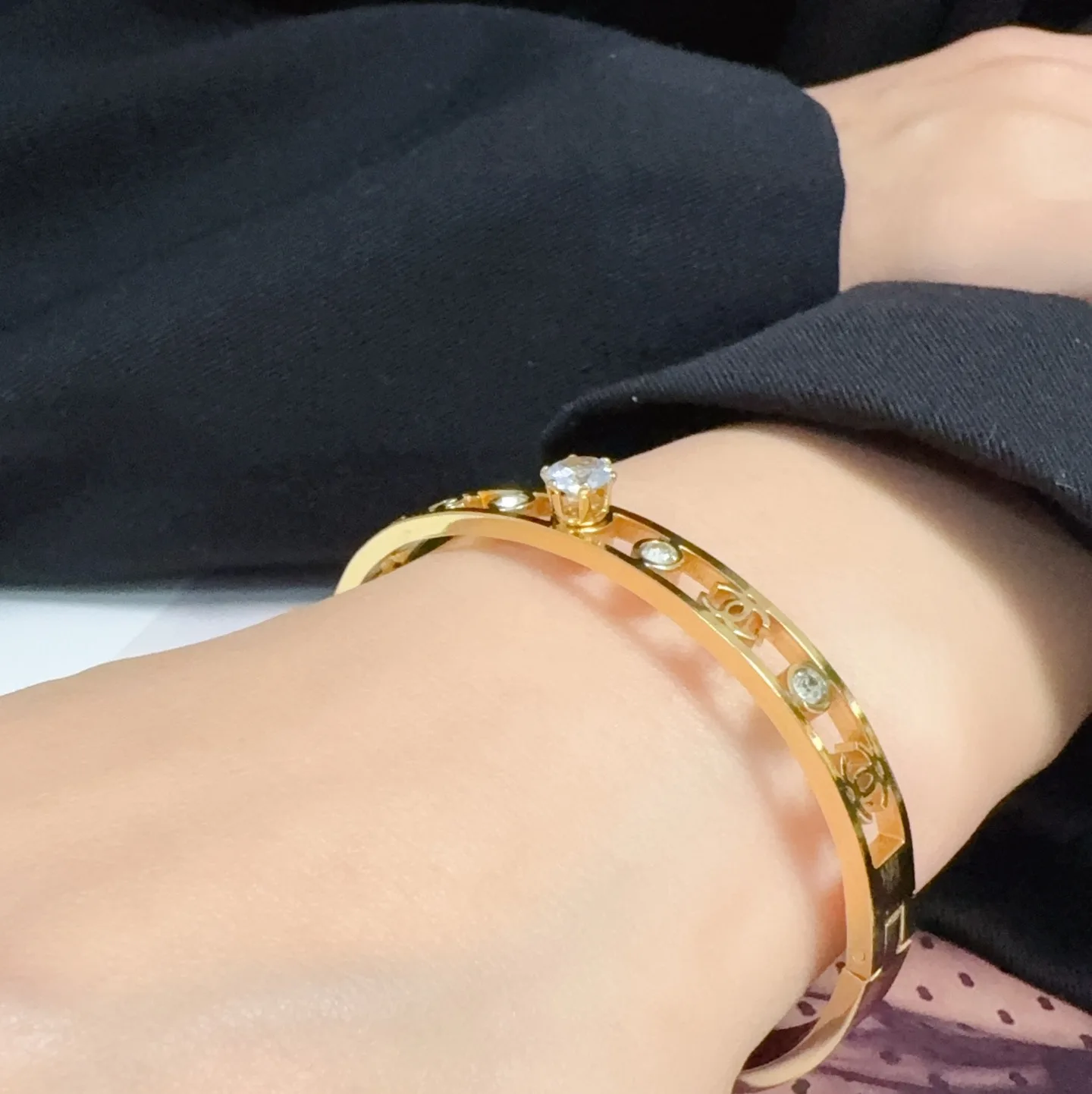 Comfortable Chanel Bracelet 2832