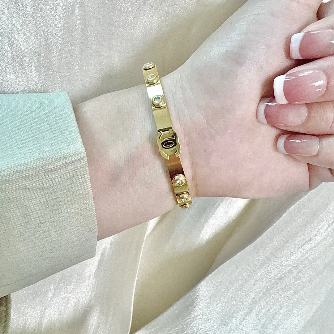 WrinkleFree Chanel Bracelet 2818