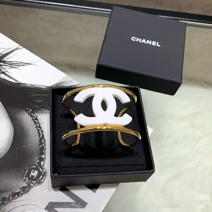 FastDry Chanel Bracelet 2812