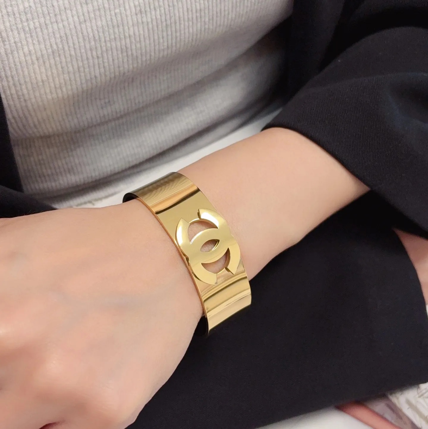 Chanel Bracelet Popular 2837