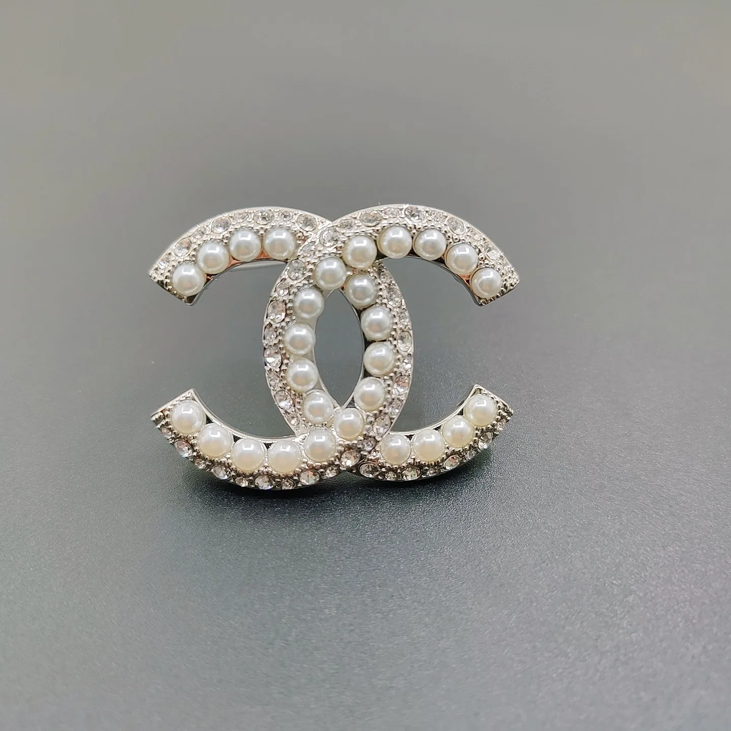 Flexible Chanel Brooch 2857