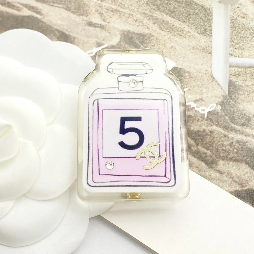 Chanel Brooch TimelessDesign 2926