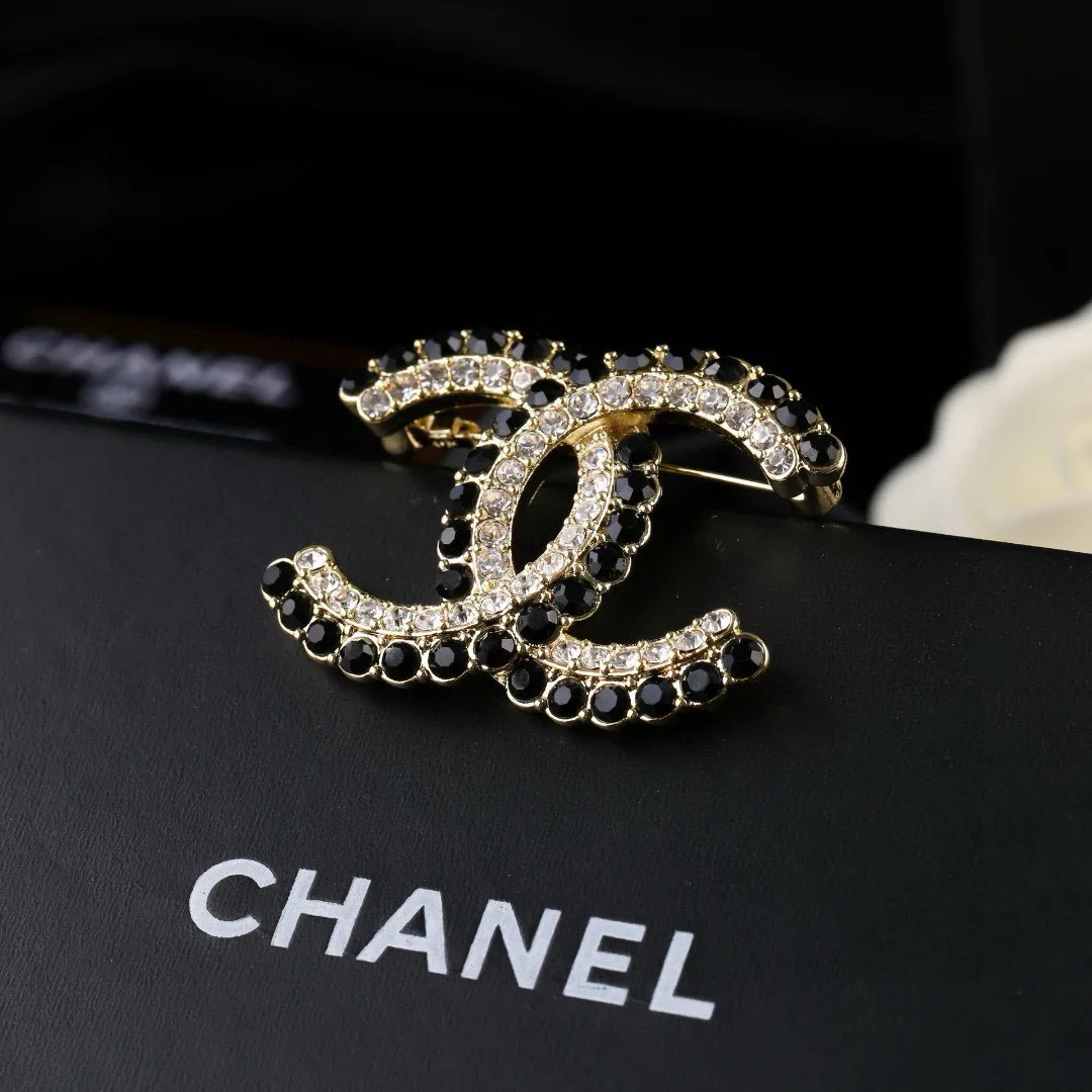Unisex Chanel Brooch 2879