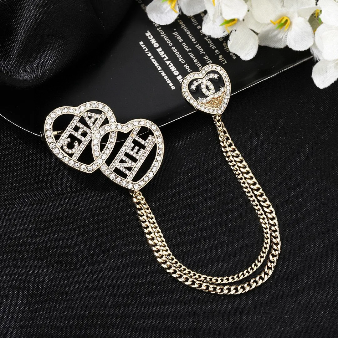 Minimalist Chanel Brooch 2846
