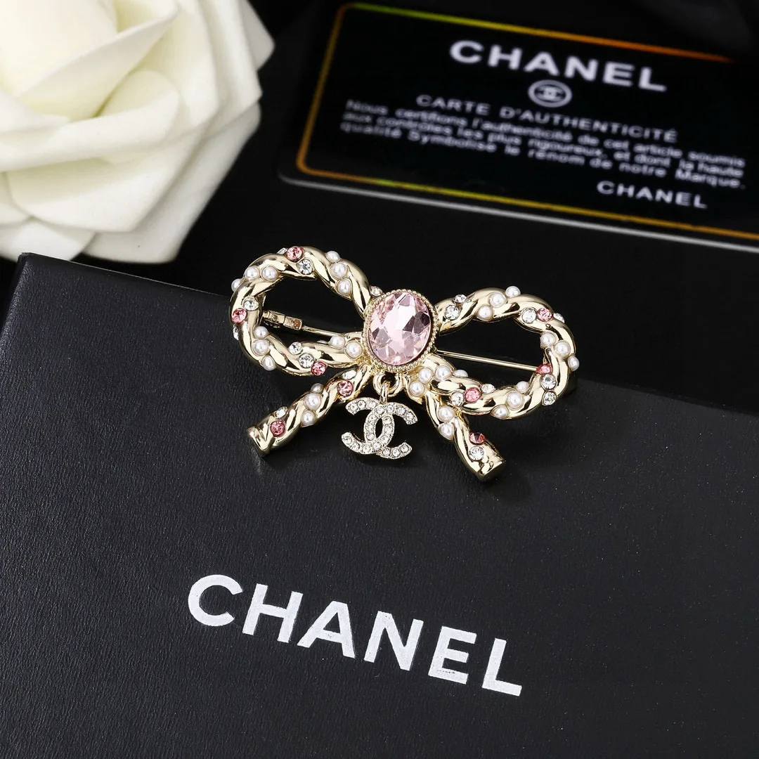 Resilient Chanel Brooch 2895
