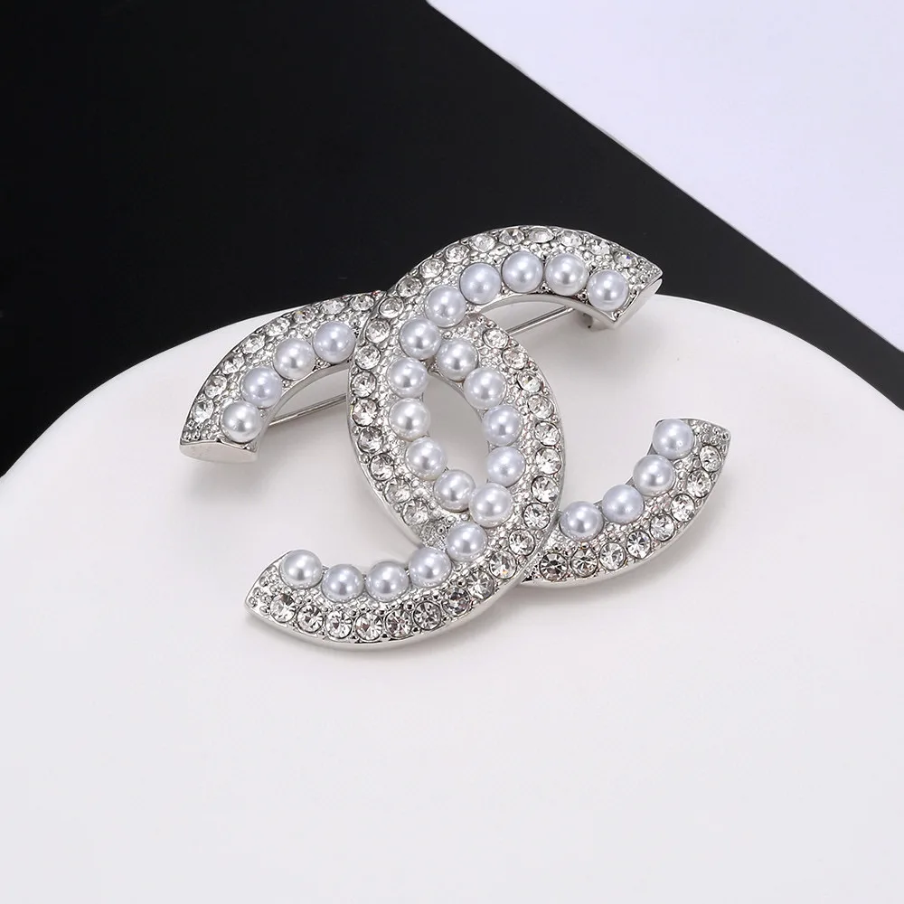 Comfortable Chanel Brooch 2889