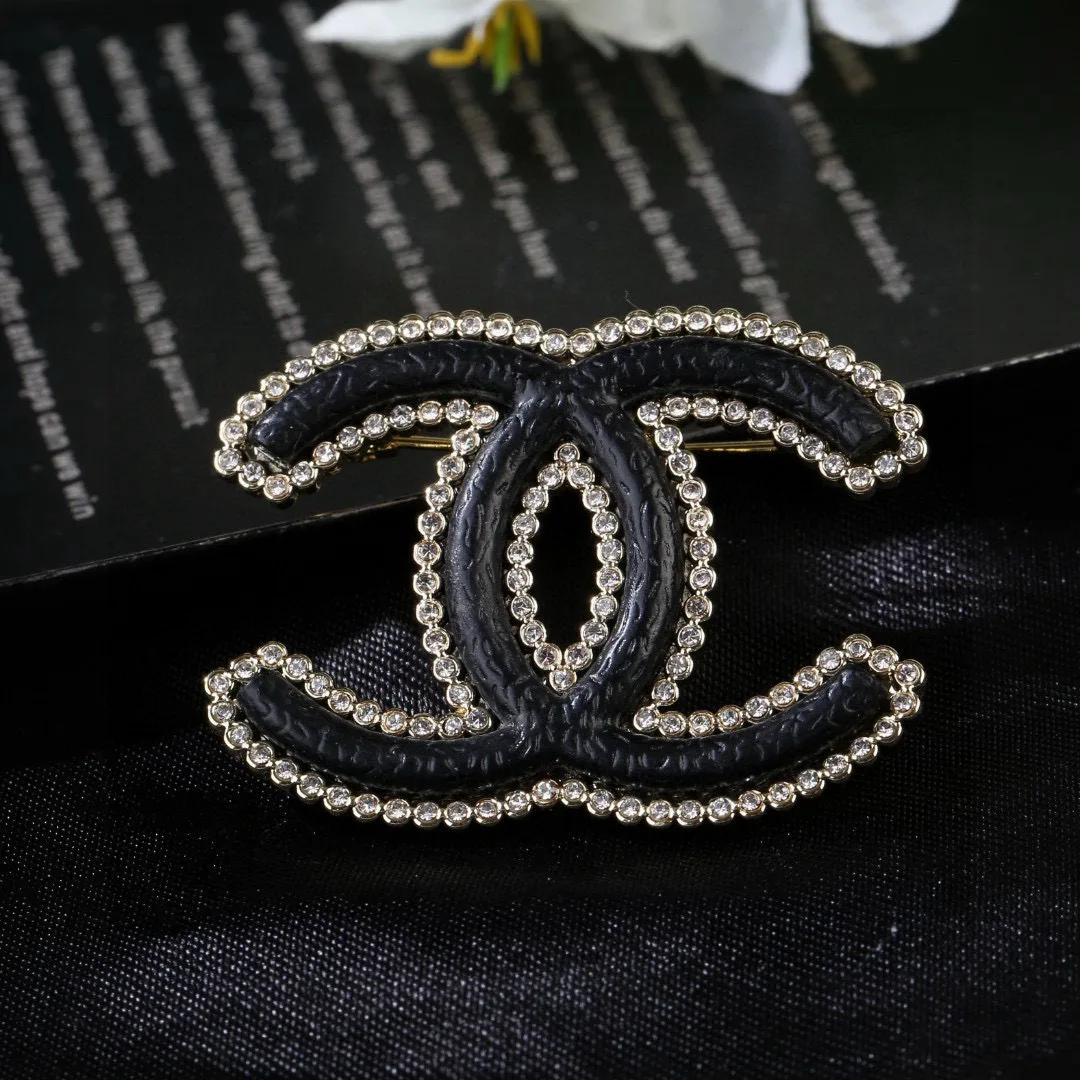 GoodFit Chanel Brooch 2893