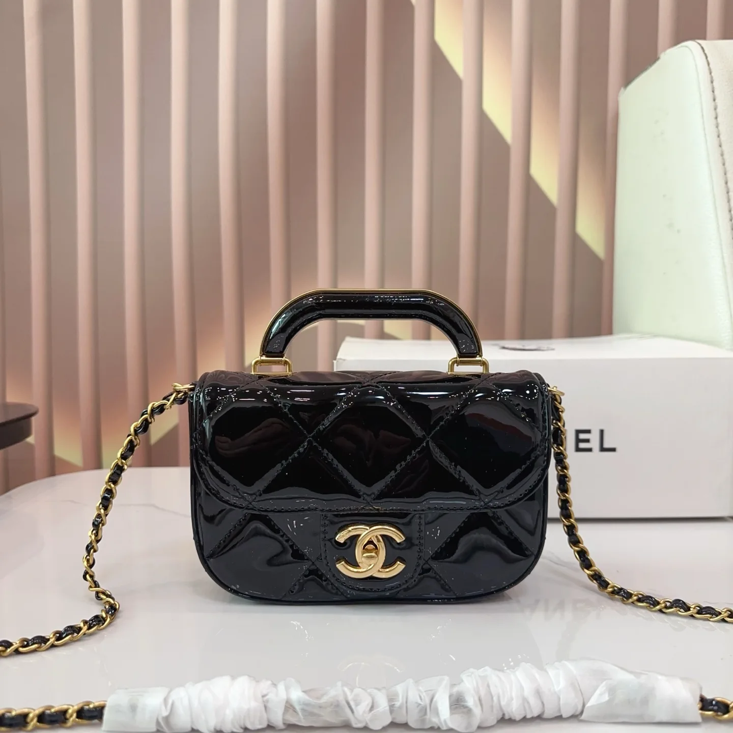 Chanel Chain Bag Contemporary 2952