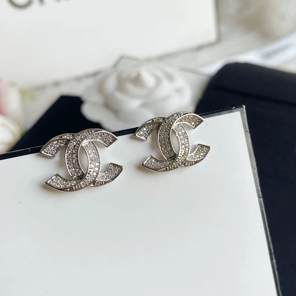 Cozy Chanel Earrings 3128