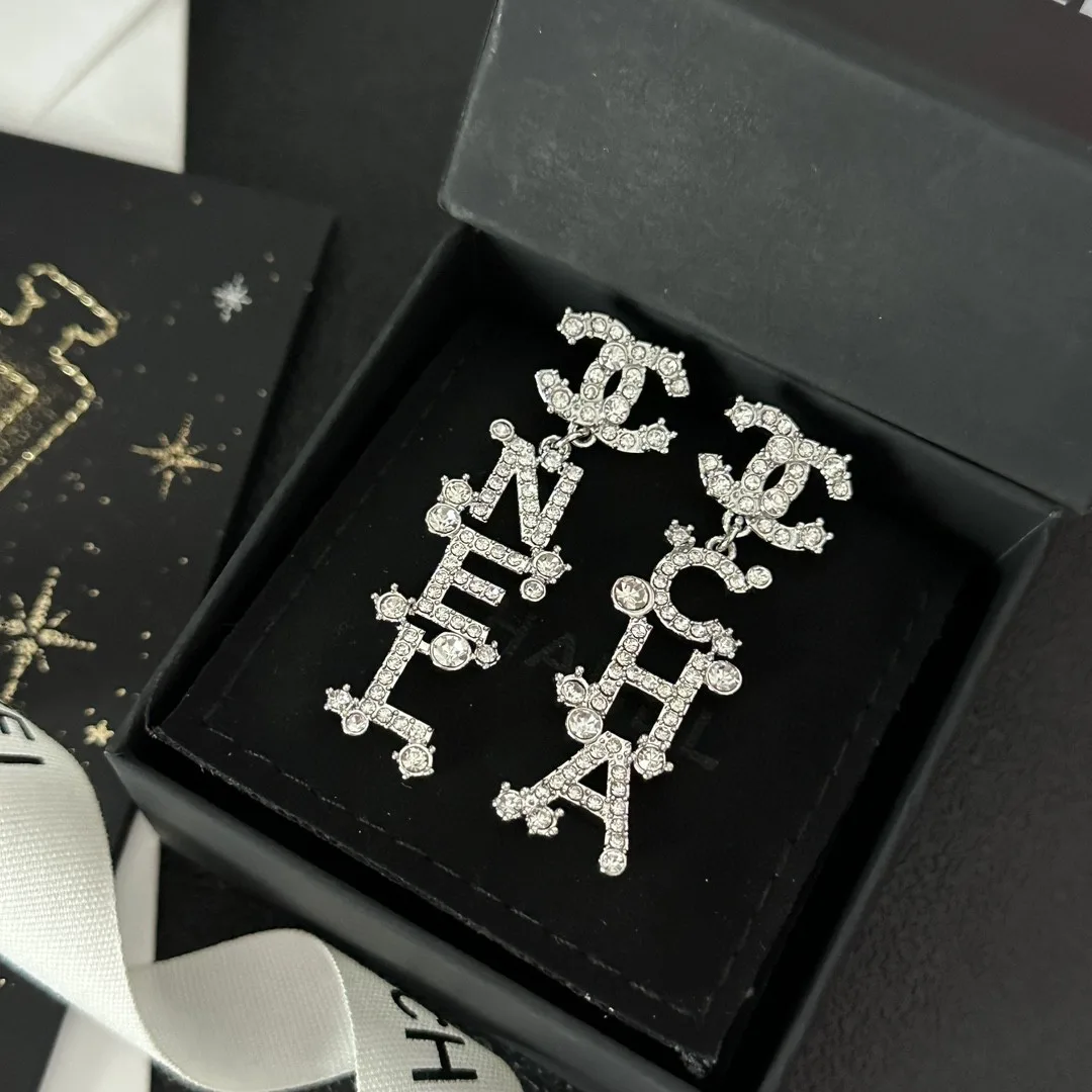 Chanel Earrings SoftTouch 3060