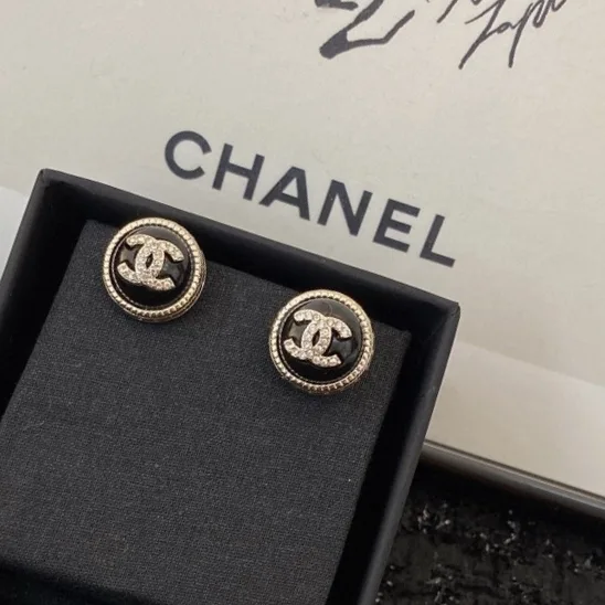 Refined Chanel Earrings 3161