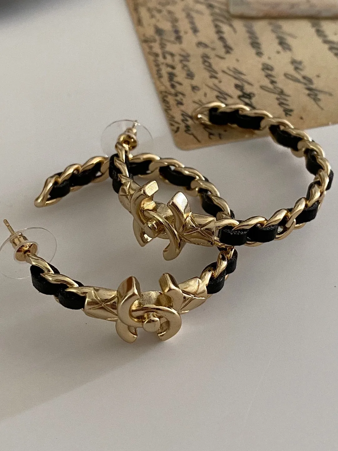 Sleek Chanel Earrings 3163