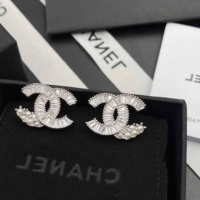 Bright Chanel Earrings 3166