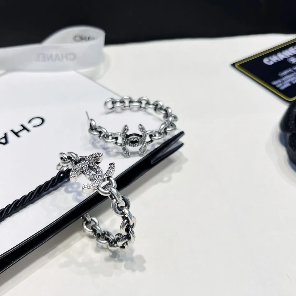 Chanel Earrings WellDesigned 3452