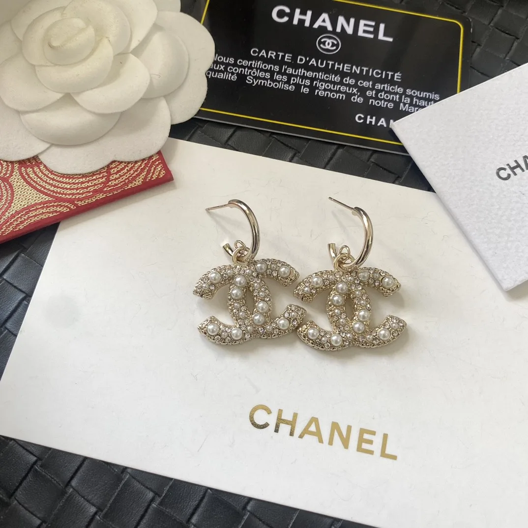 Chanel Earrings FreshLook 3124