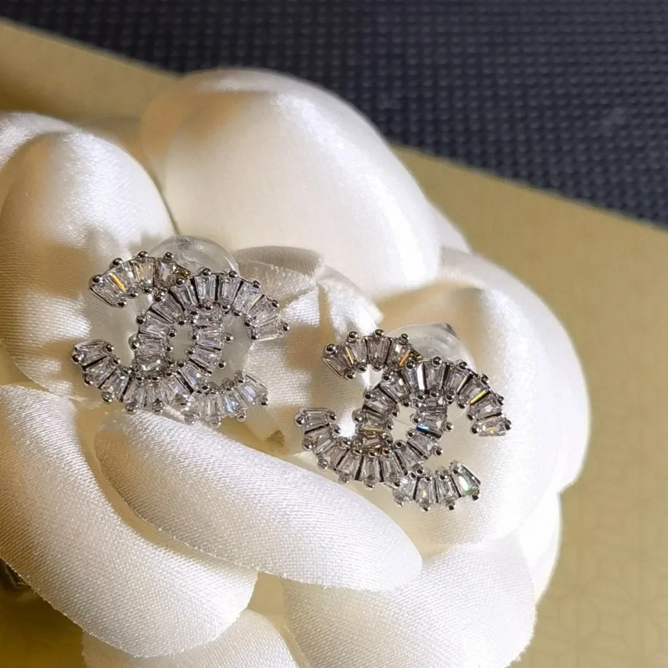 Sporty Chanel Earrings 3253