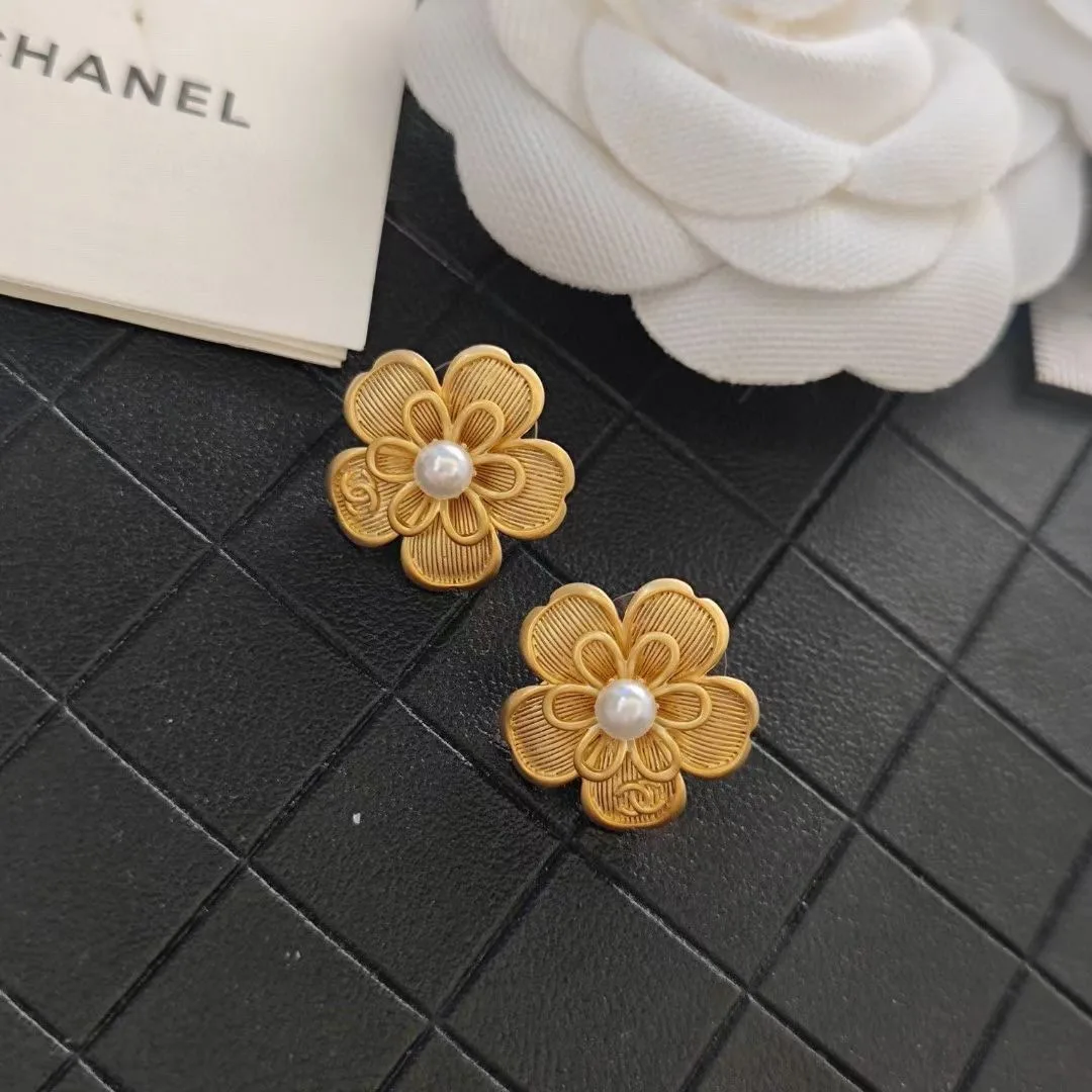 Chanel Earrings Lightweight 3186
