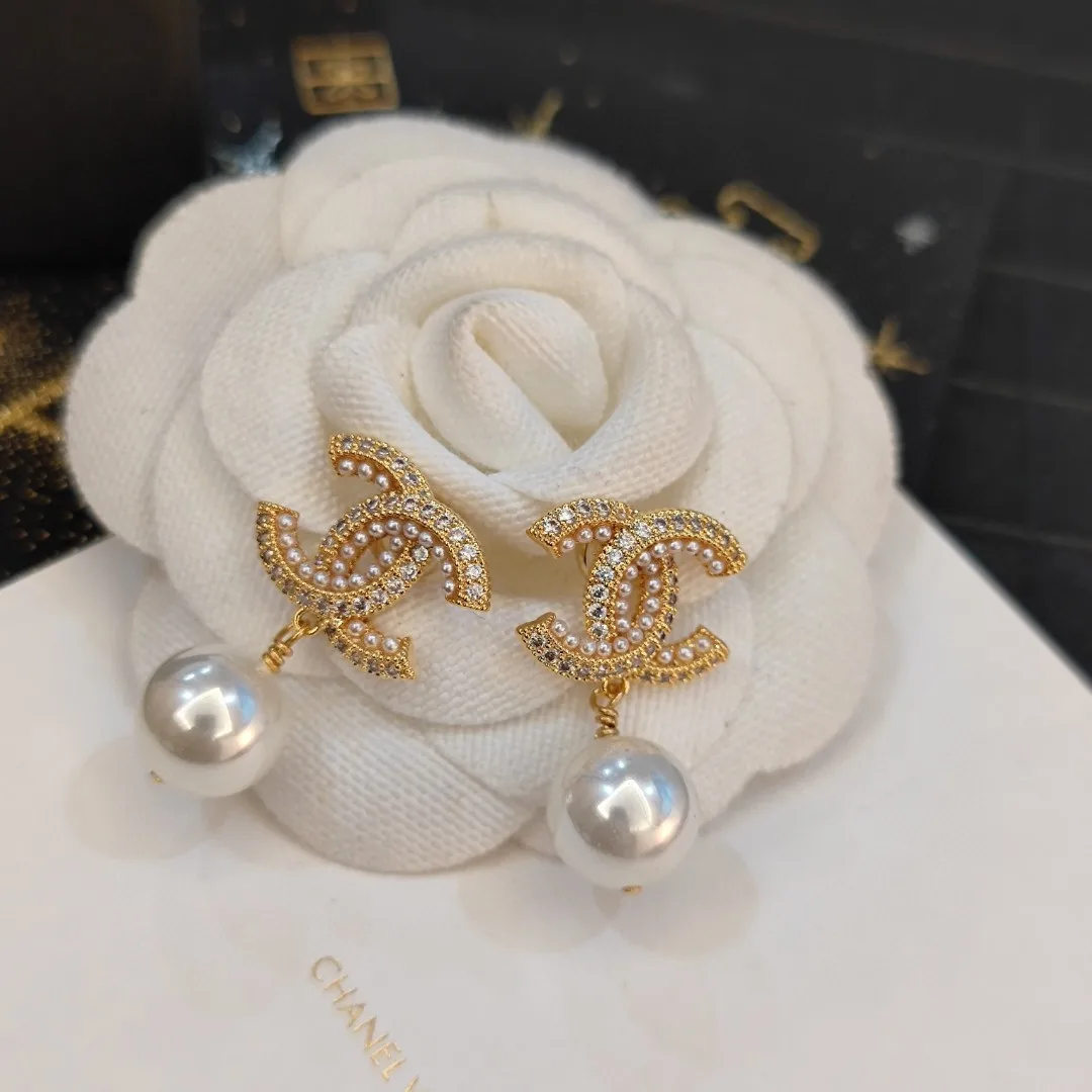 Durable Chanel Earrings 3332