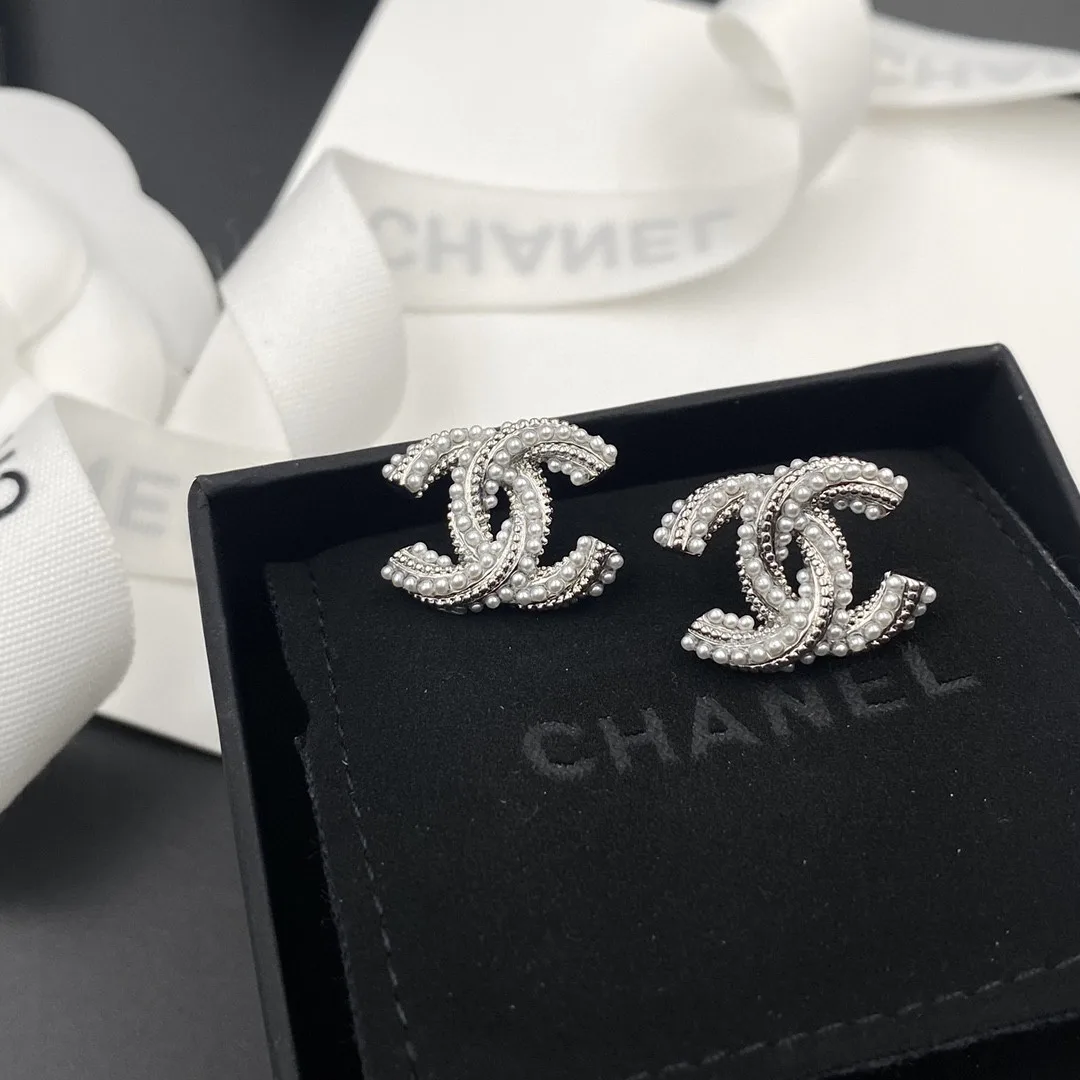 Practical Chanel Earrings 3033