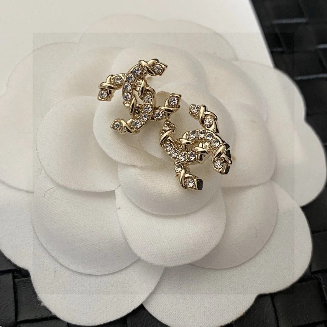 Fashionable Chanel Earrings 3230