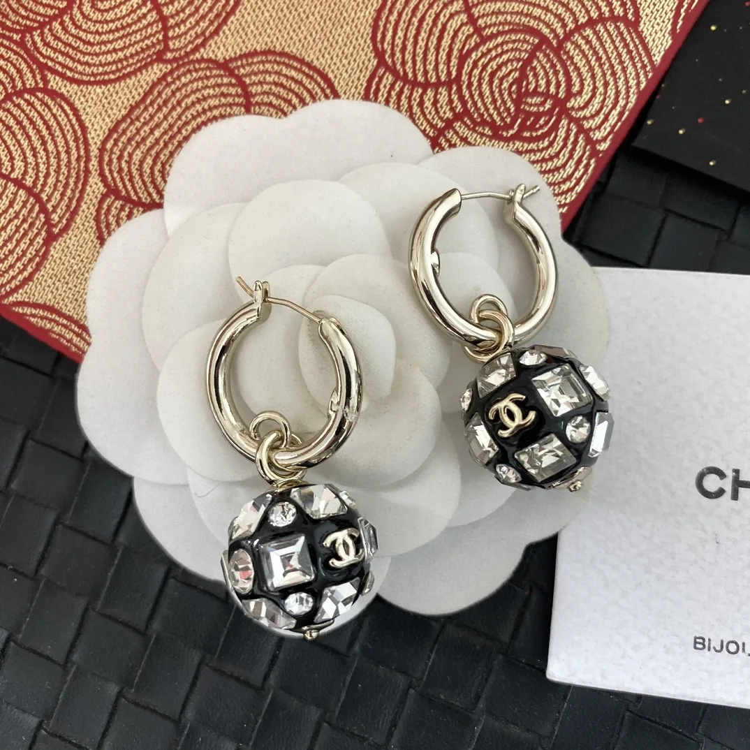 Unisex Chanel Earrings 3211