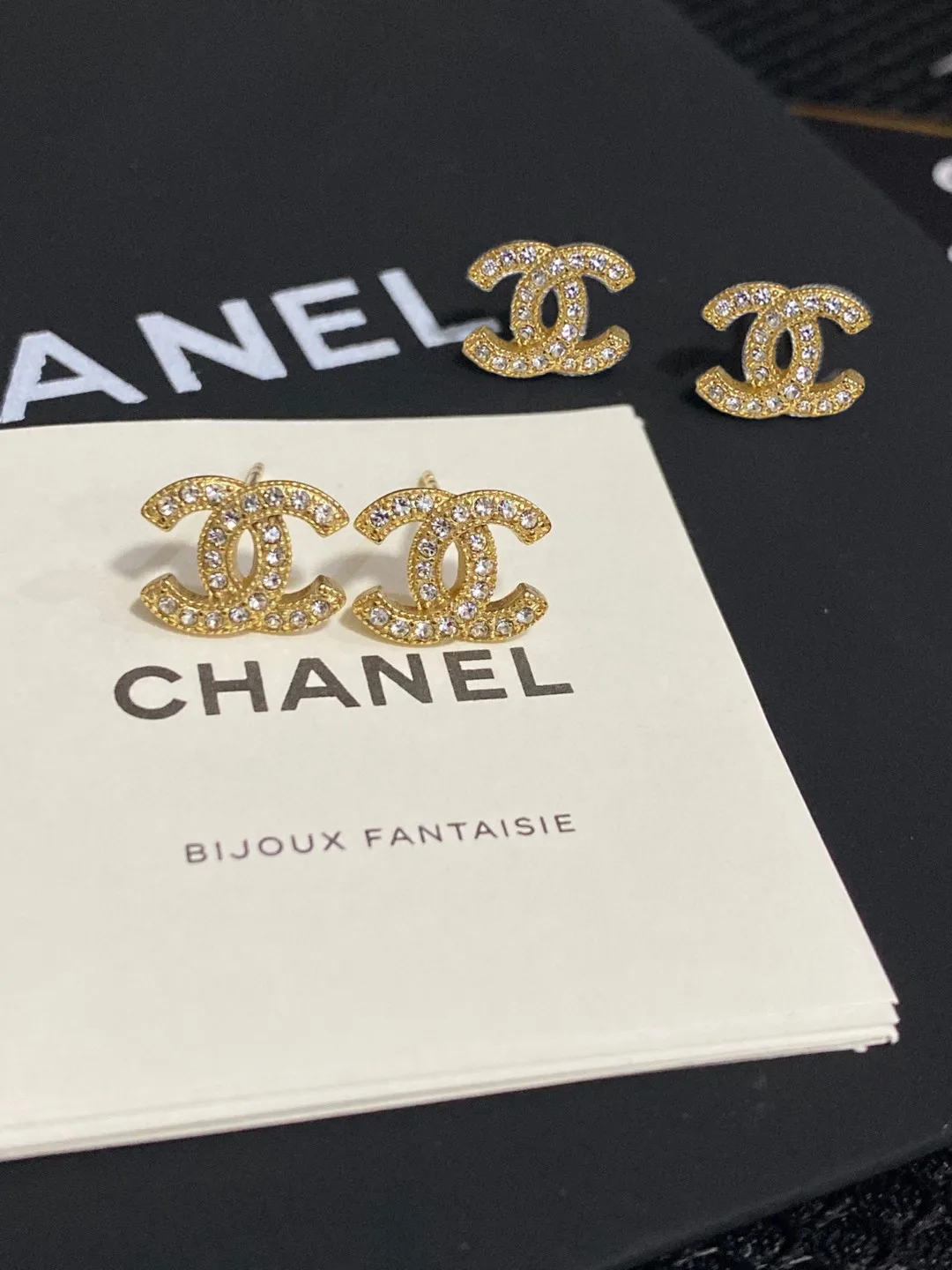 Chanel Earrings EyeCatching 3064