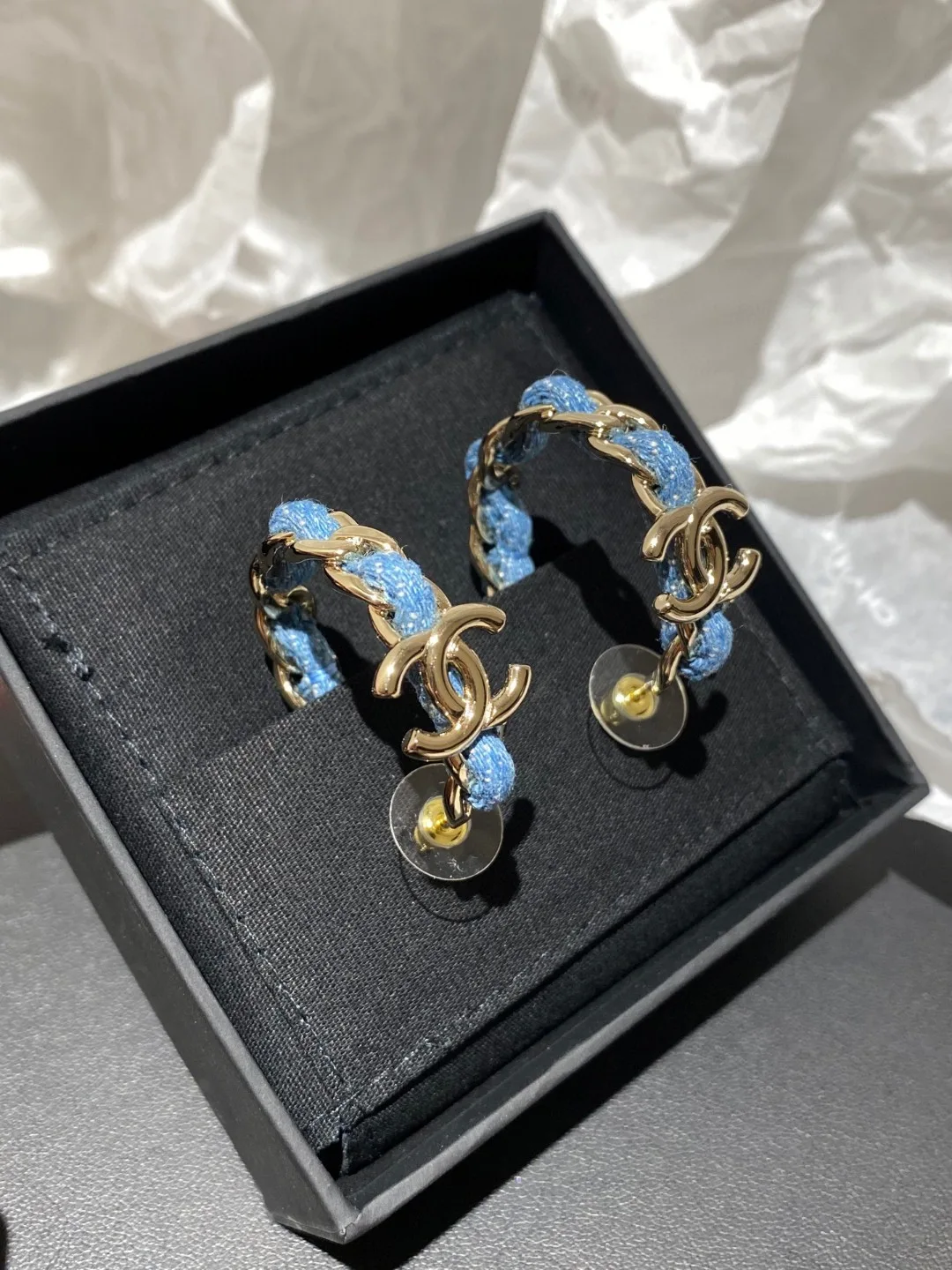 Resilient Chanel Earrings 3217