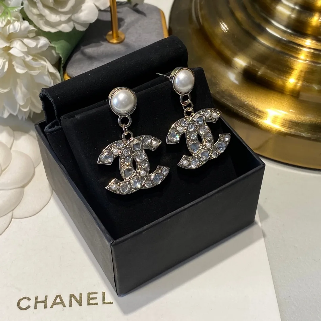 Chanel Earrings Functional 3092