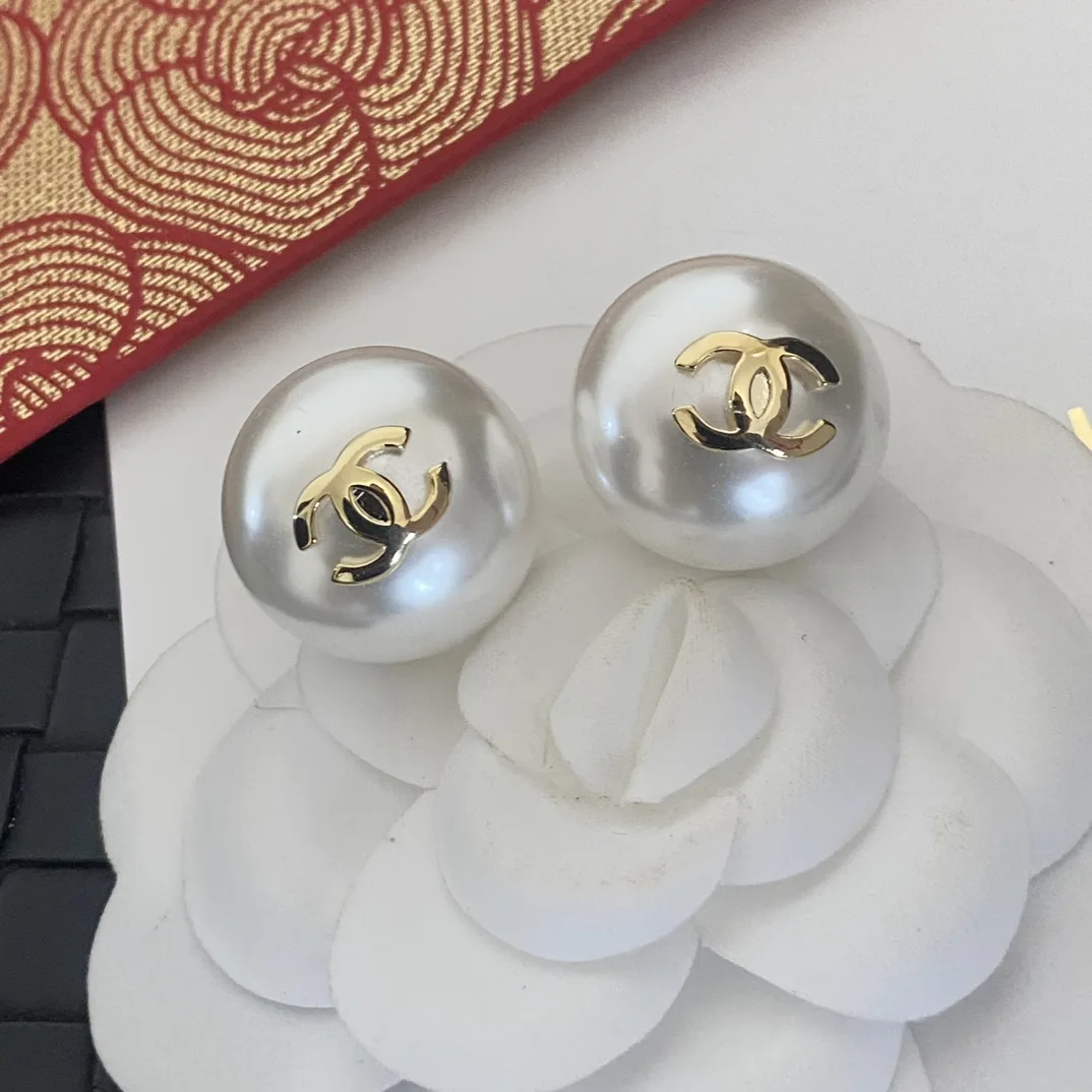 Tailored Chanel Earrings 3273